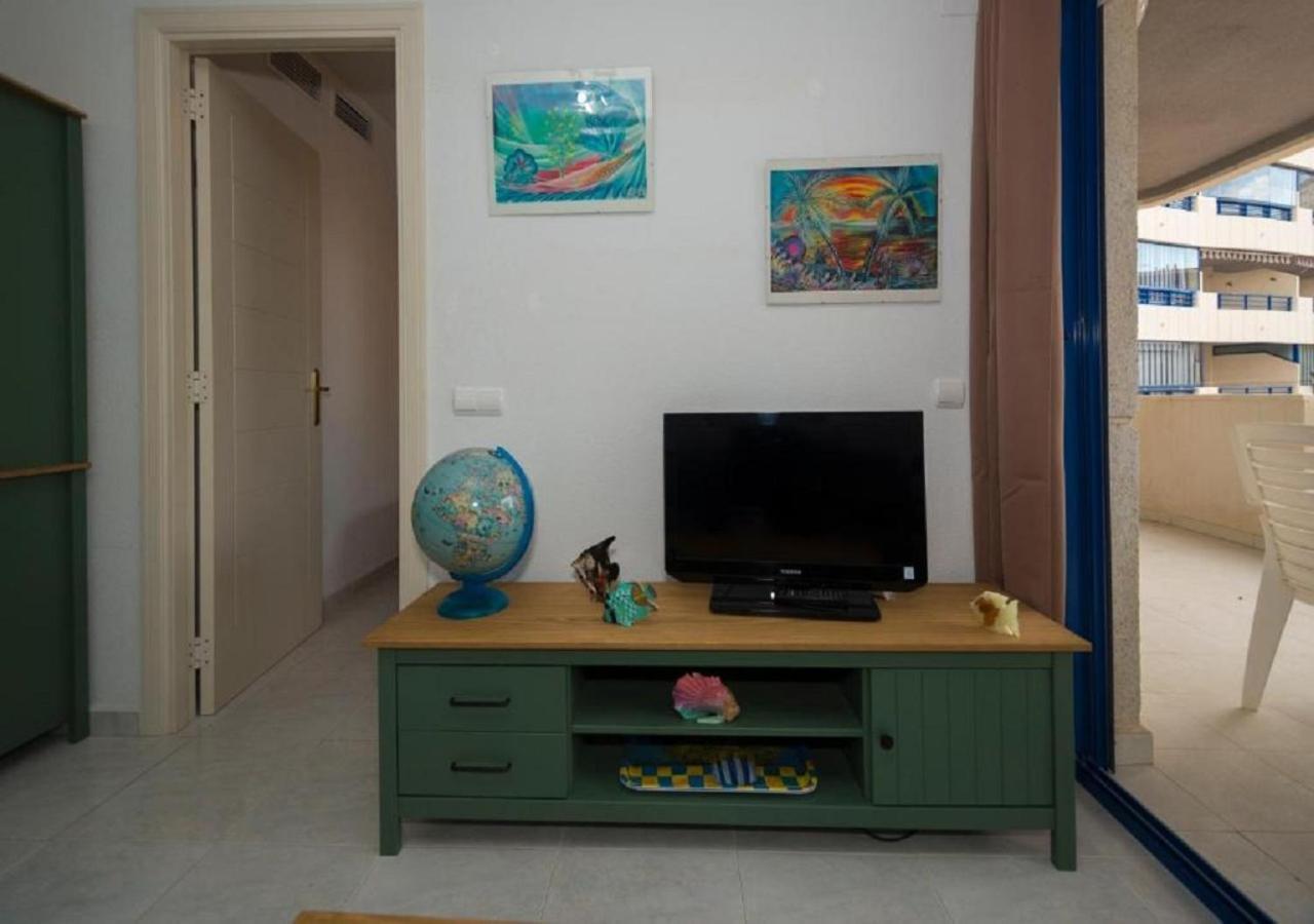 Apartment Oasis: Equipped With Terrace, Pools & Free Amenities Calpe