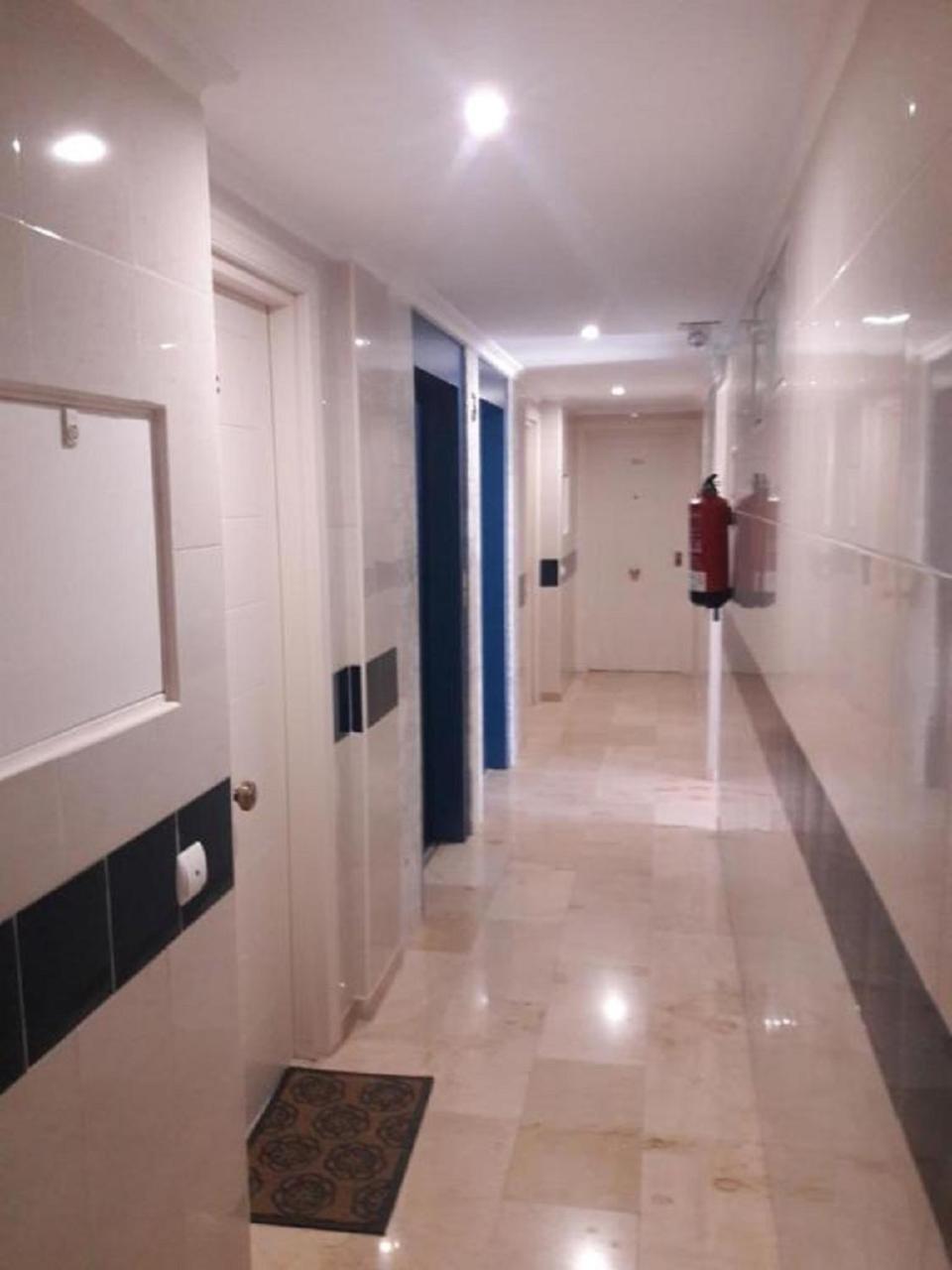 Oasis: Equipped With Terrace, Pools & Free Amenities Apartment