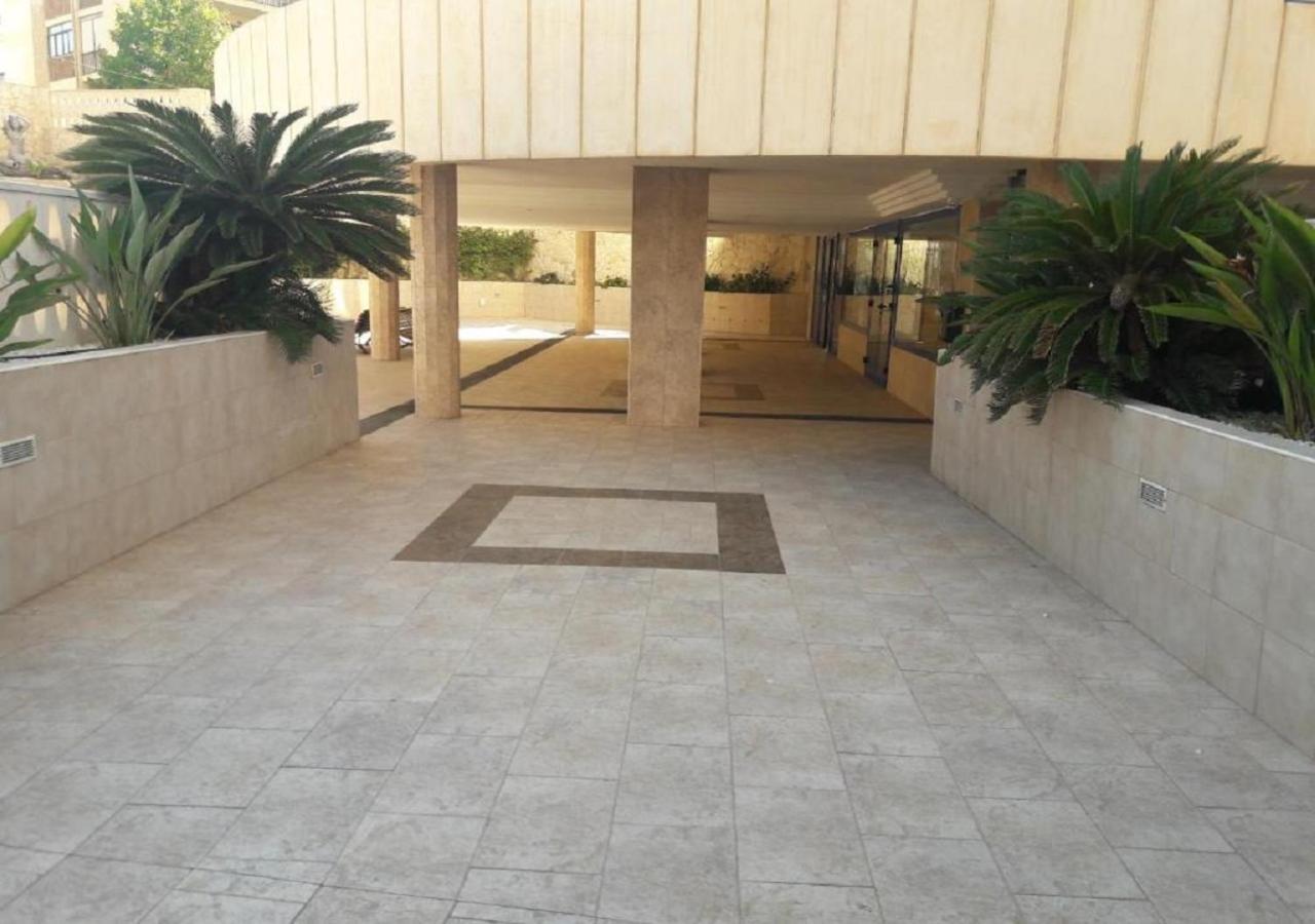 Oasis: Equipped With Terrace, Pools & Free Amenities Apartment *